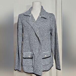 Adrianne Vittadini-Black&White Collared Knit Sweater W/ Pearl Button On Pockets